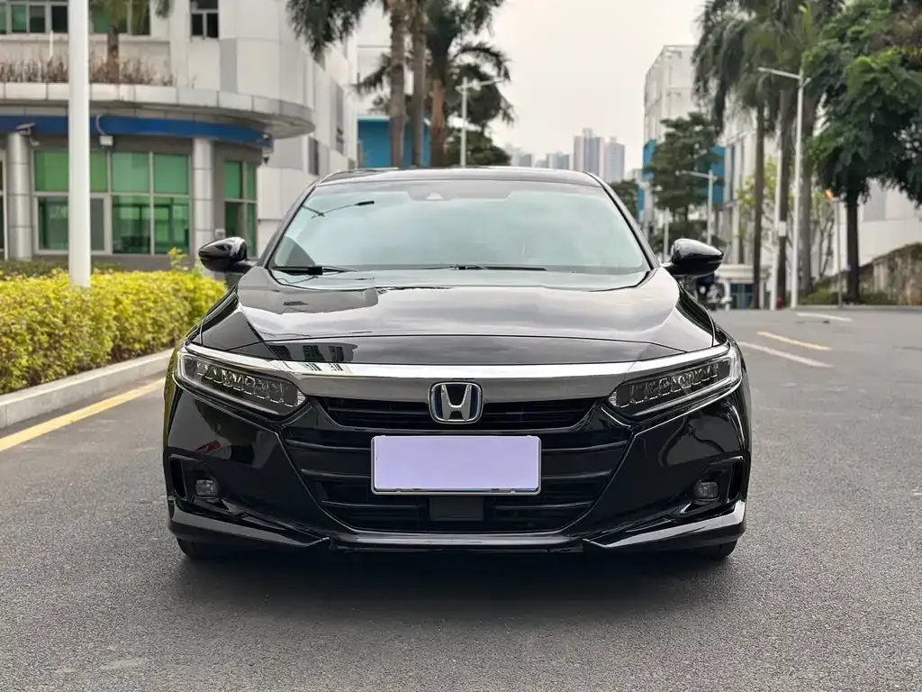 Honda Accord — фото 7
