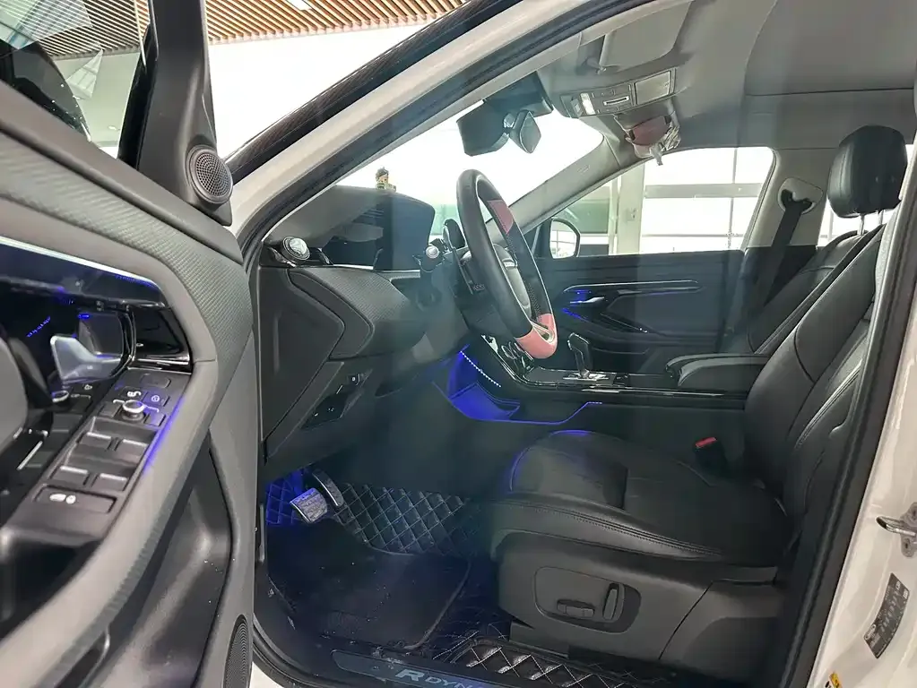 Land Rover Evoque 2021 из CN, фото 3
