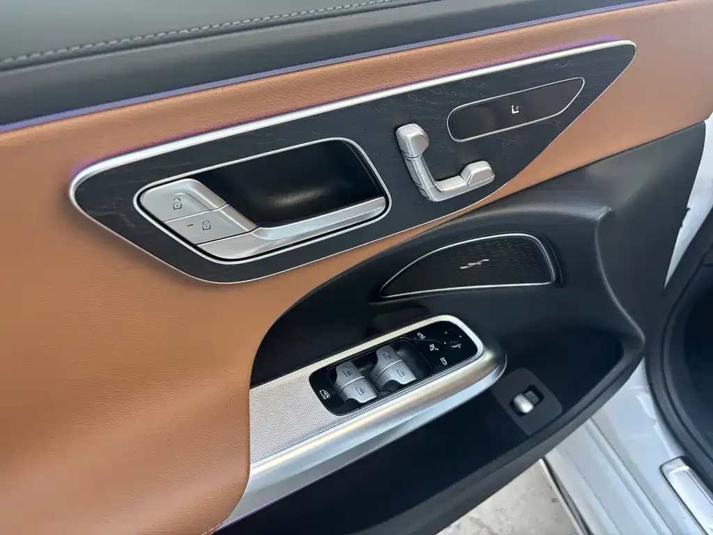 Mercedes-Benz E-Class 2025 из CN, фото 9