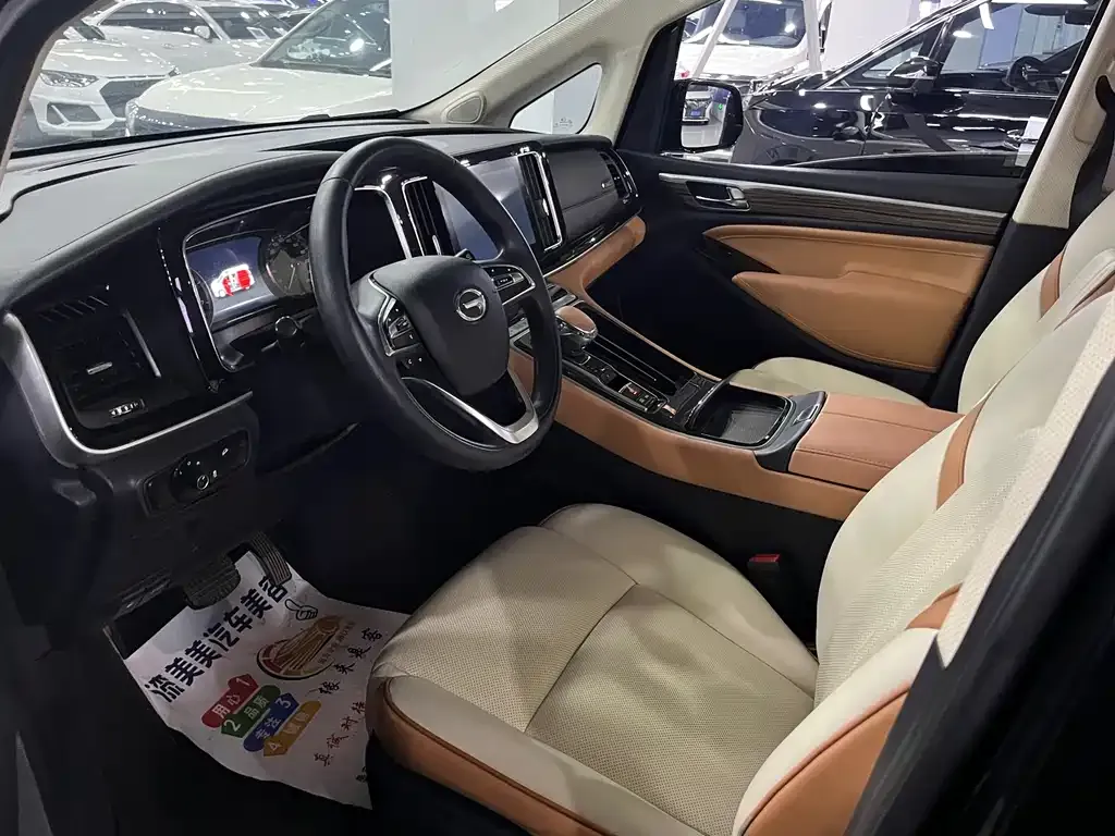 GAC Motor Trumpchi M8 — фото 4