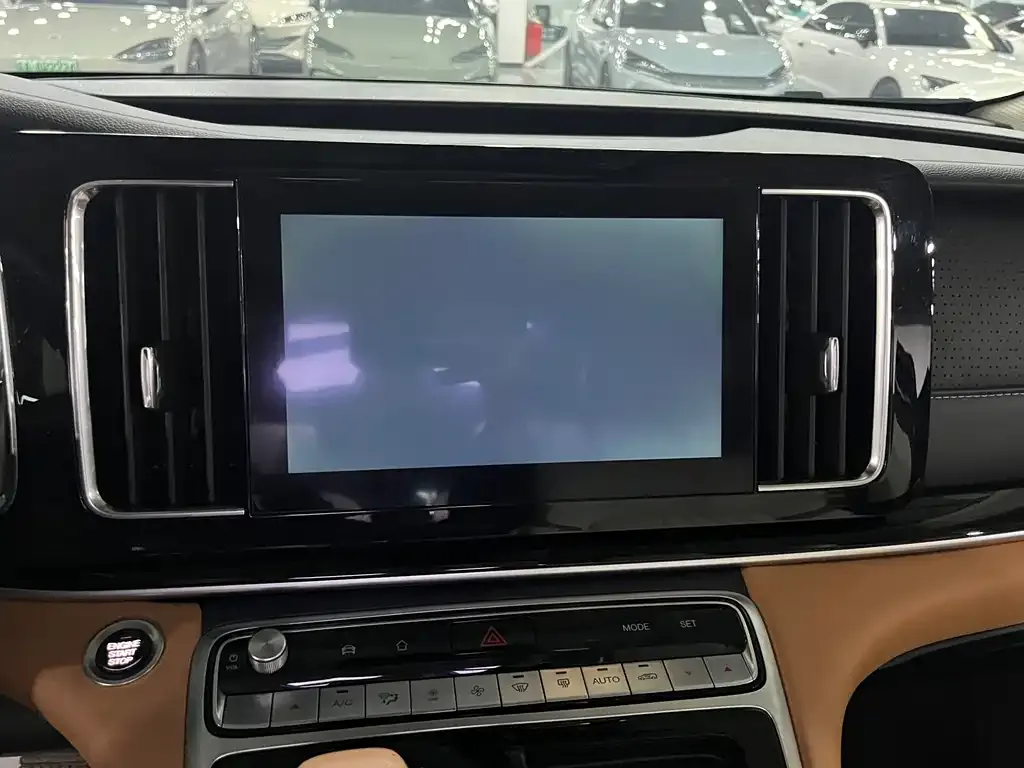 GAC Motor Trumpchi M8 — фото 9