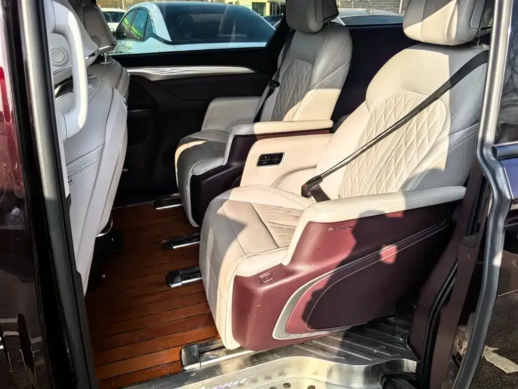 Buick GL8 2022 из CN, фото 4