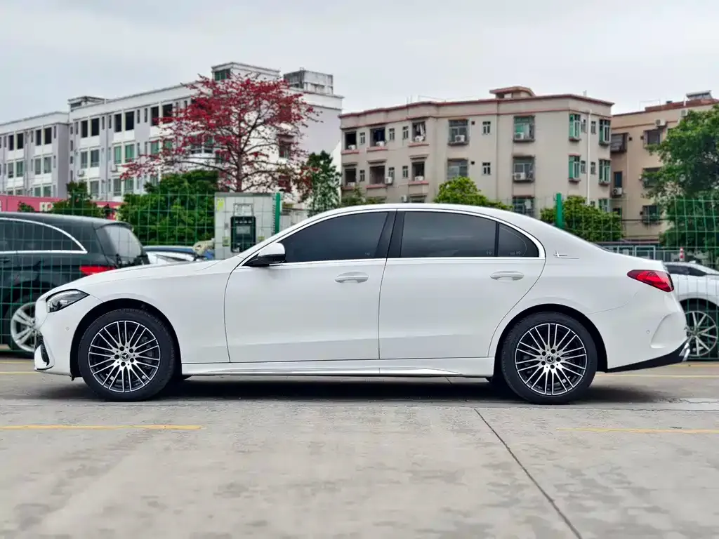 Mercedes-Benz C-Class 2025 из CN, фото 5