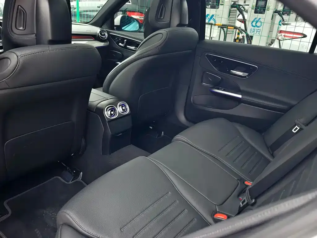 Mercedes-Benz C-Class 2025 из CN, фото 6