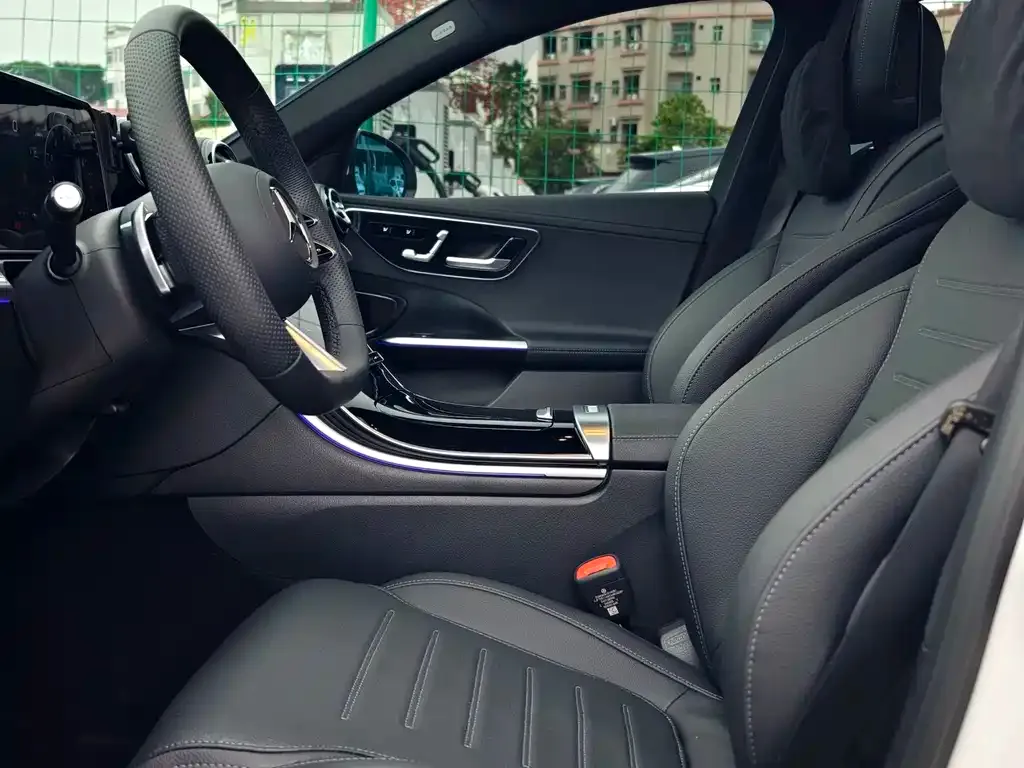 Mercedes-Benz C-Class 2025 из CN, фото 4