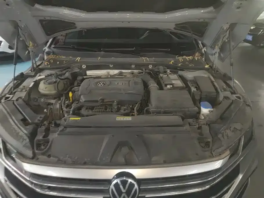 Volkswagen CC 2023 из CN, фото 8