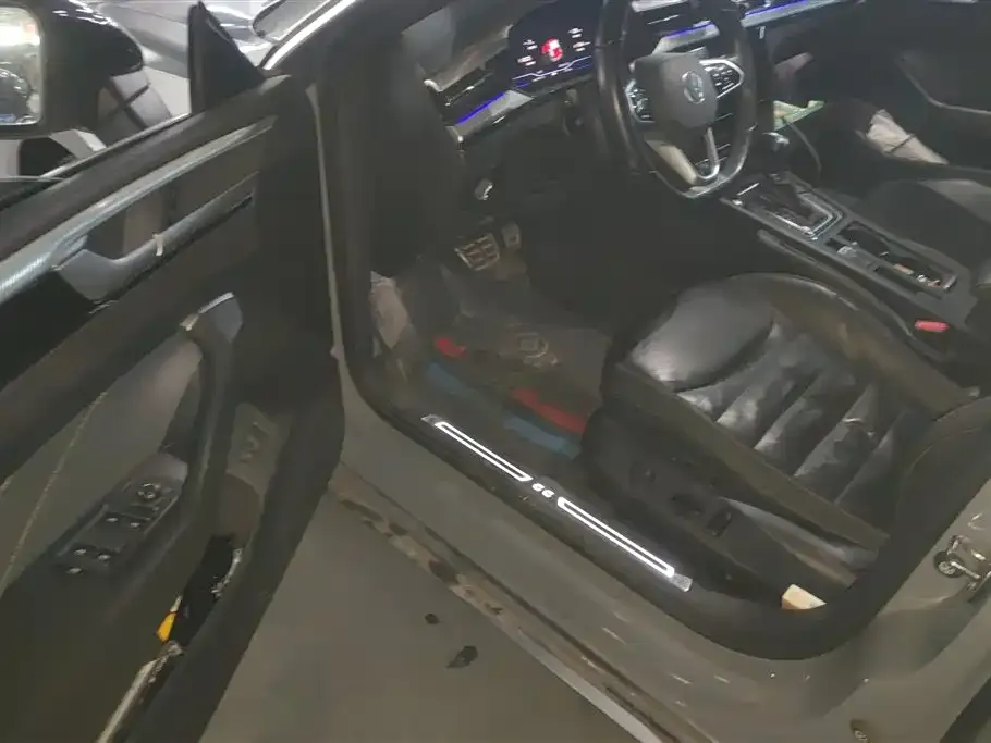 Volkswagen CC 2023 из CN, фото 7