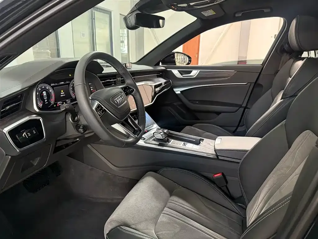 Audi A6L 2023 из CN, фото 10