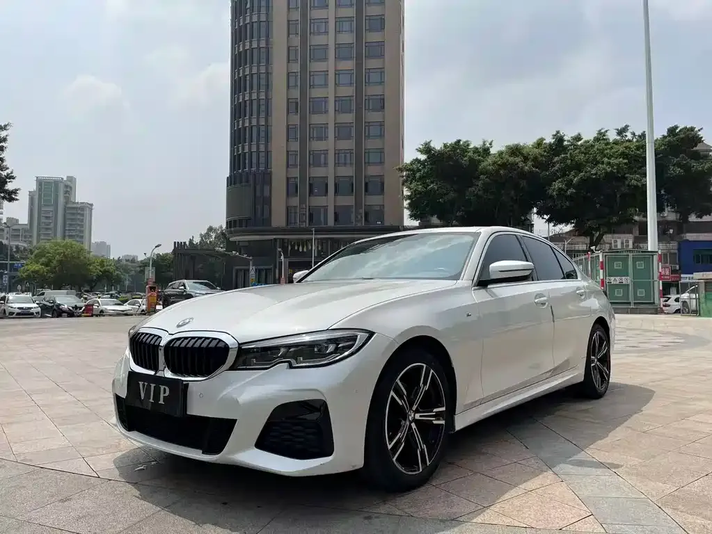 BMW 3 Series — фото 1