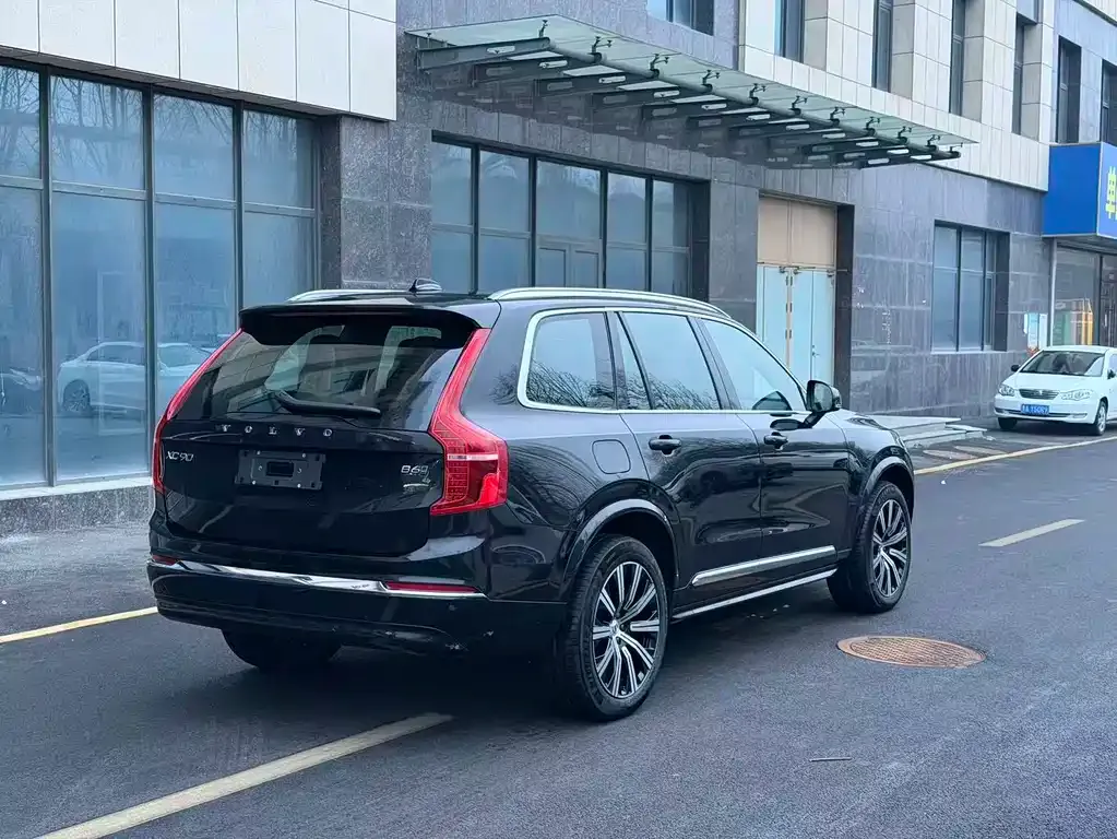Volvo XC90 — фото 7