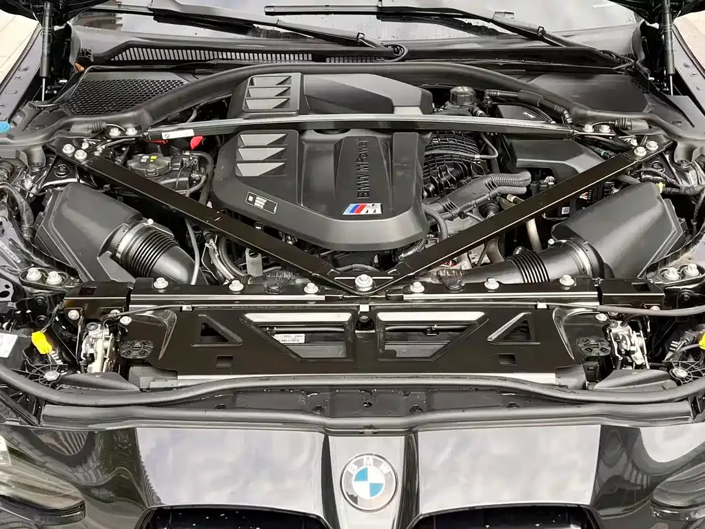 BMW M4 2025 из CN, фото 9
