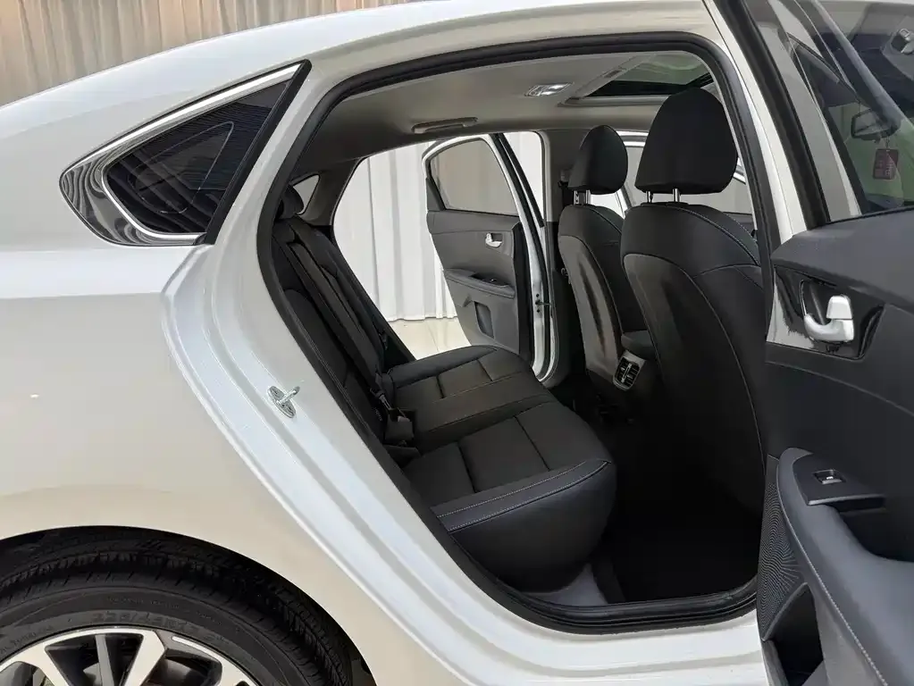 Kia K3 2022 из CN, фото 9