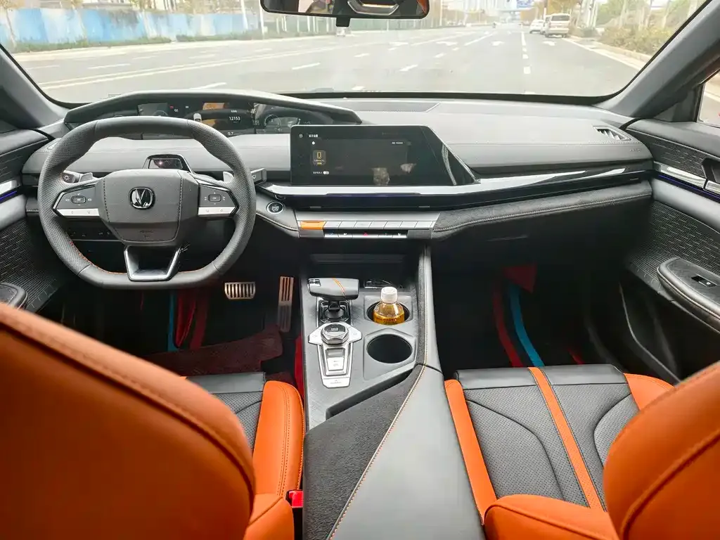 Changan UNI-V 2025 из CN, фото 3