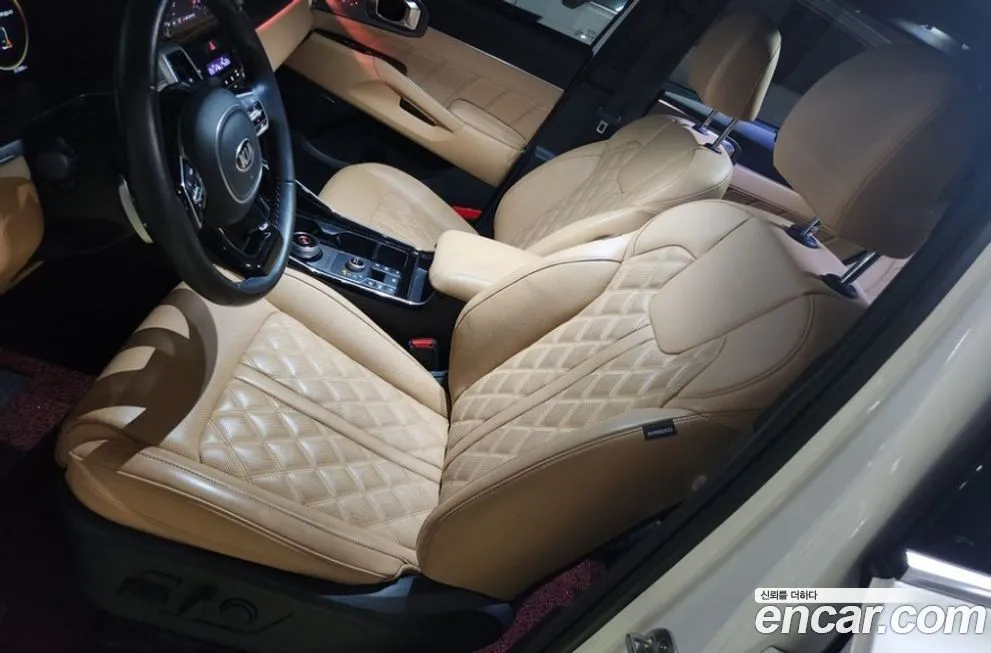 Kia Sorento — фото 6