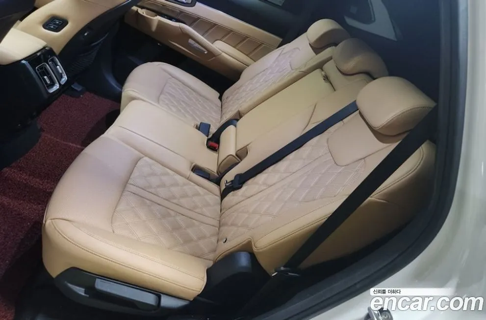 Kia Sorento — фото 7