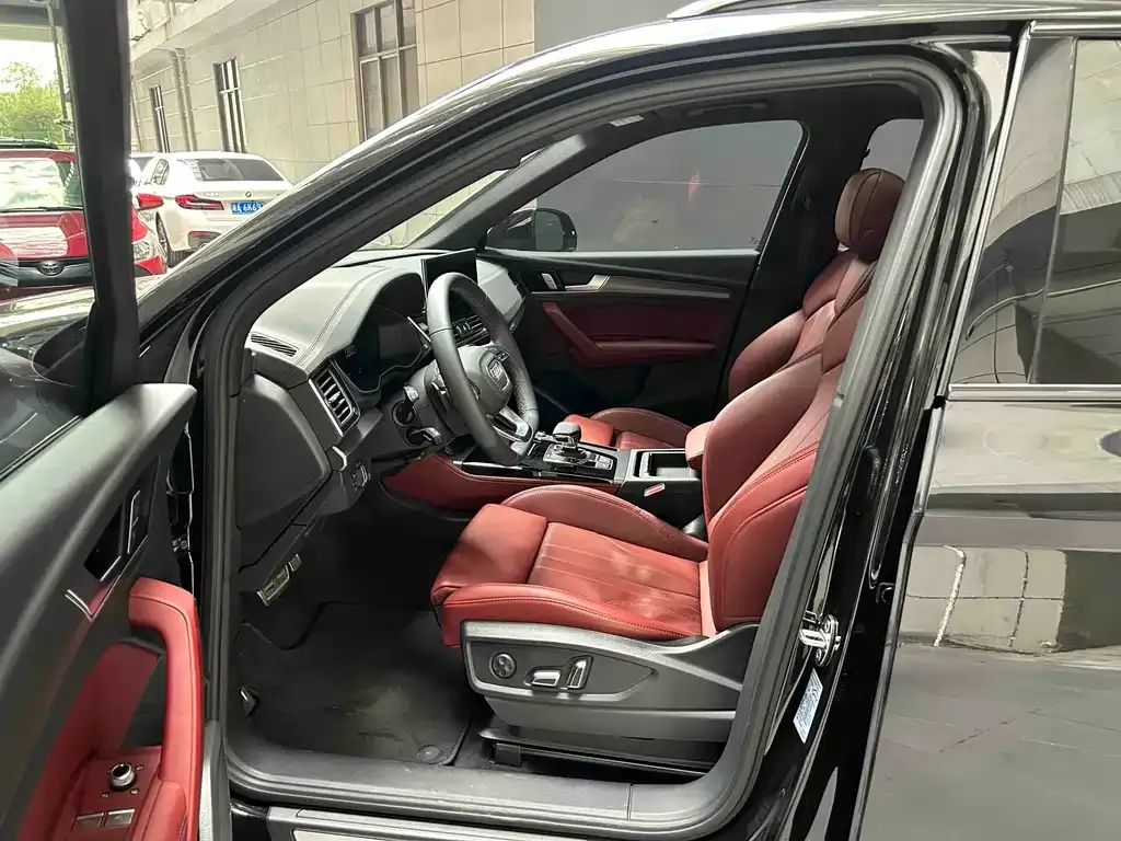 Audi Q5L 2025 из CN, фото 4