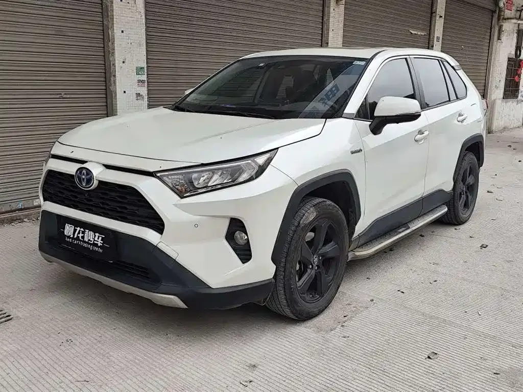 Toyota RAV4 2022 из CN, фото 1