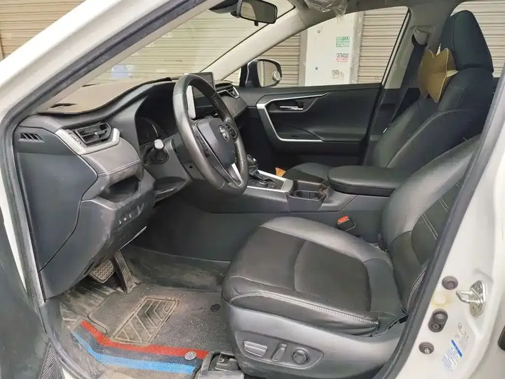 Toyota RAV4 2022 из CN, фото 6