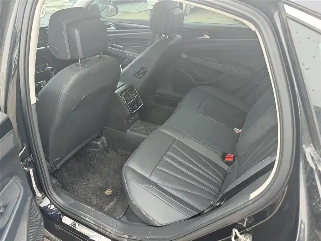 Volkswagen Passat — фото 2