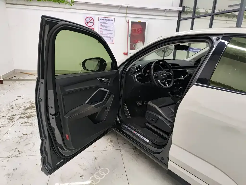 Audi Q3 Sportback 2021 из CN, фото 3