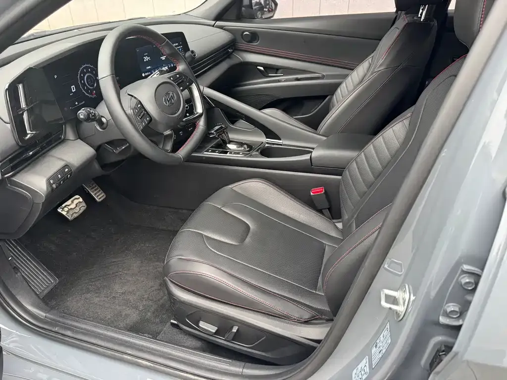 Hyundai Elantra 2022 из CN, фото 3