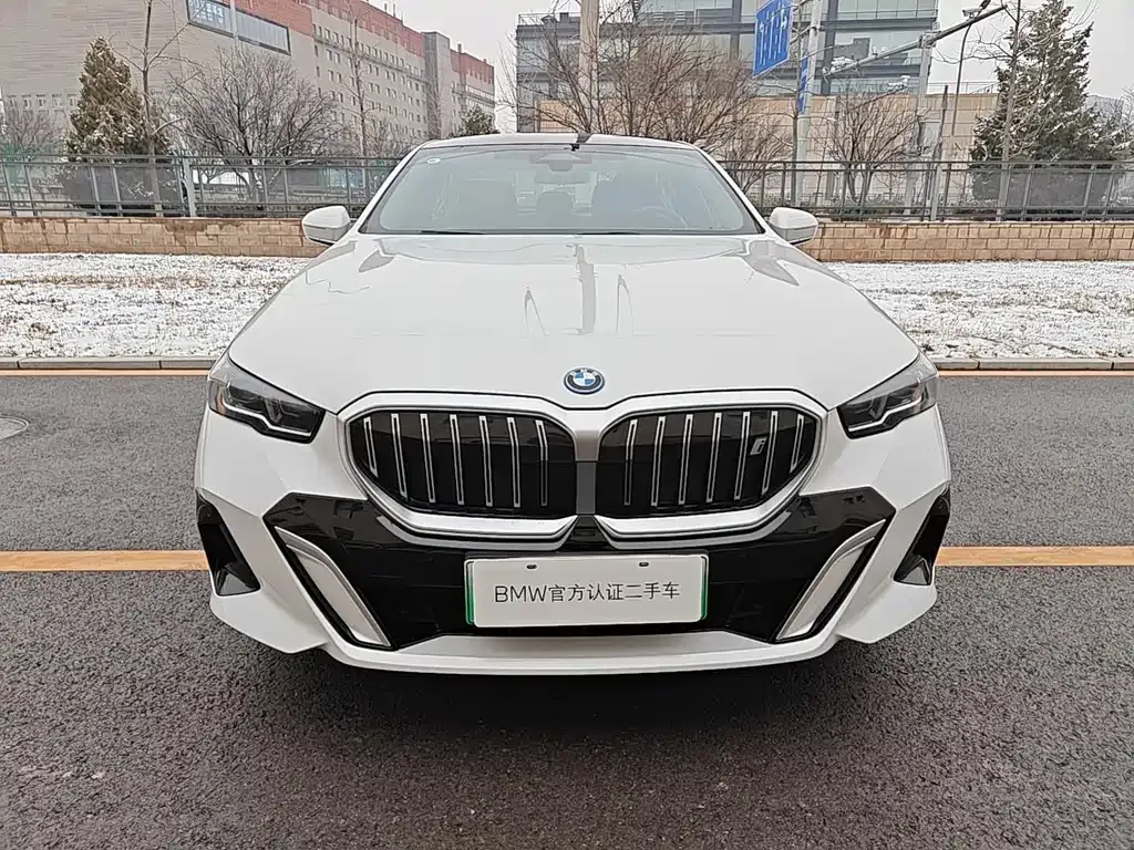 BMW i5 2025 из CN, фото 10