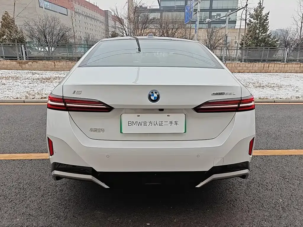 BMW i5 2025 из CN, фото 7