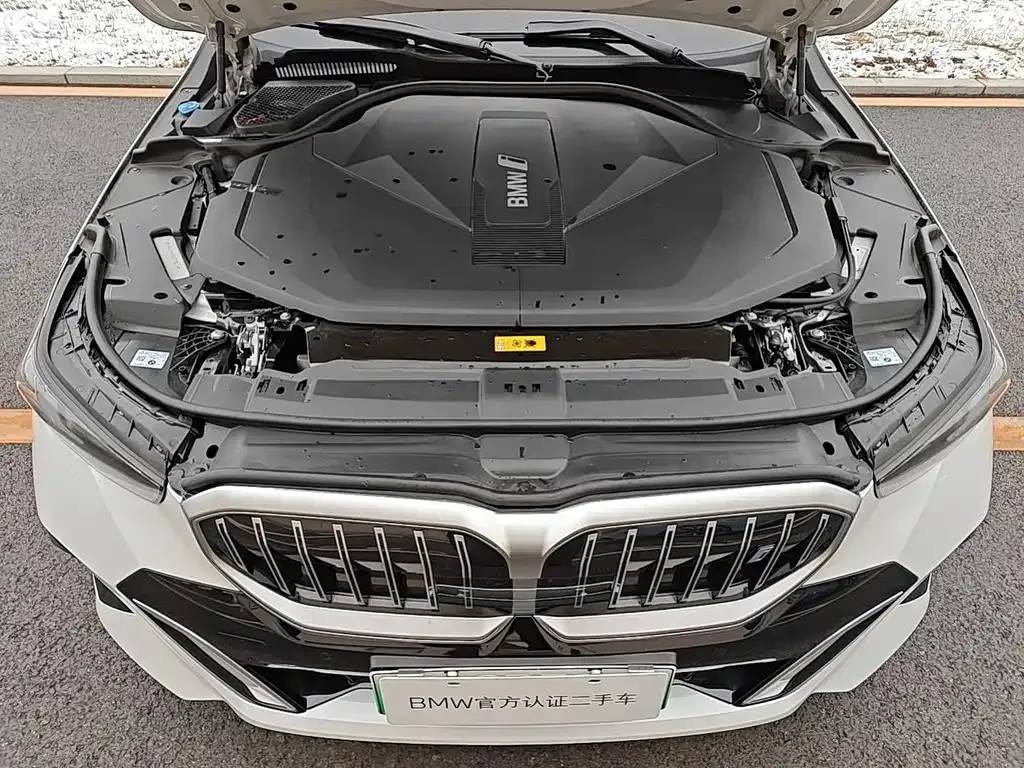 BMW i5 2025 из CN, фото 8