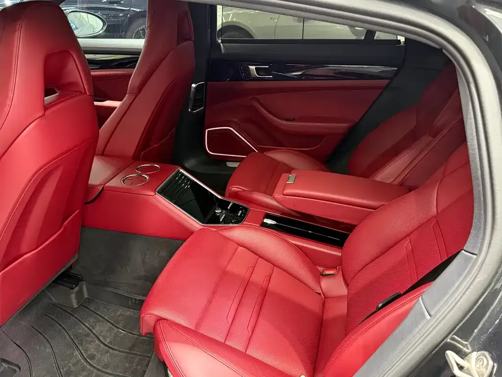 Porsche Panamera 2021 из CN, фото 2