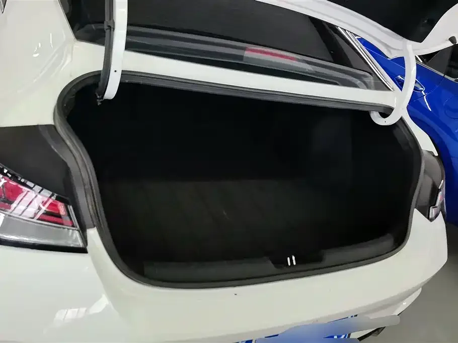 Hyundai Elantra 2023 из CN, фото 6