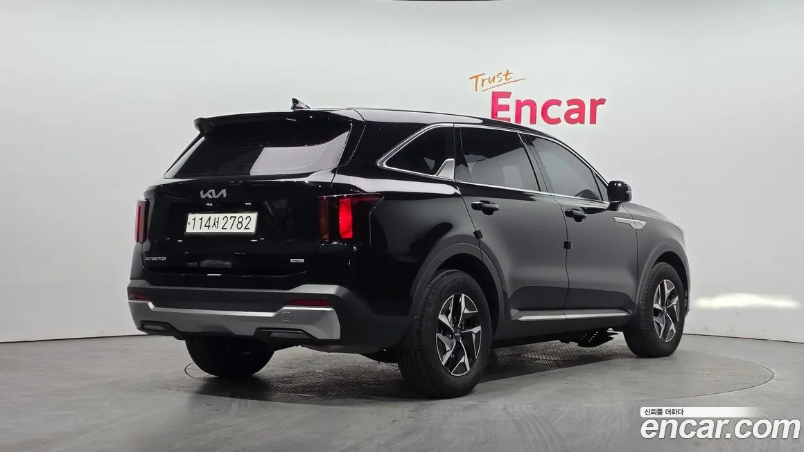 Kia Sorento — фото 7