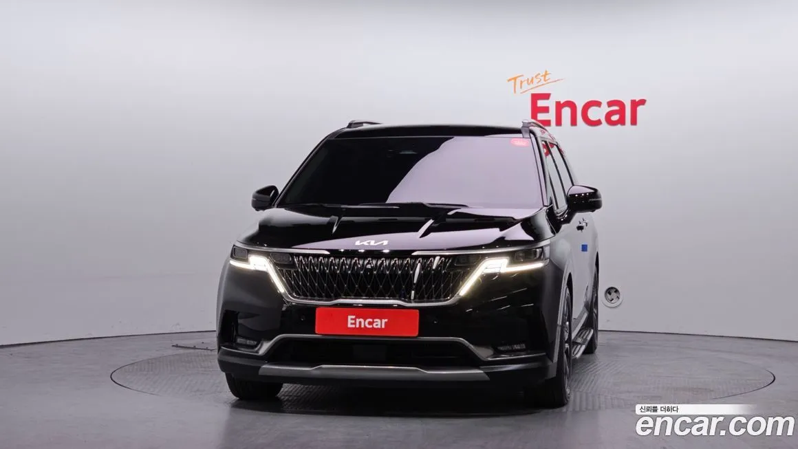 Kia Carnival — фото 10