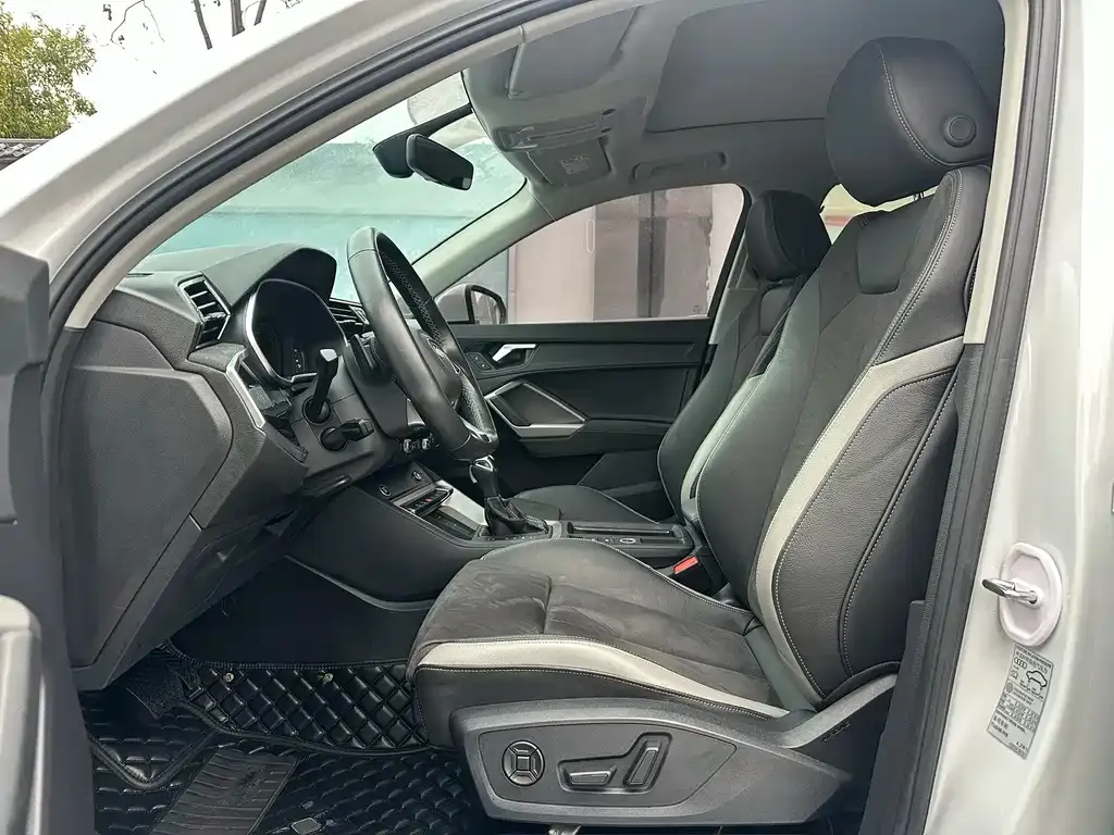 Audi Q3 2022 из CN, фото 3