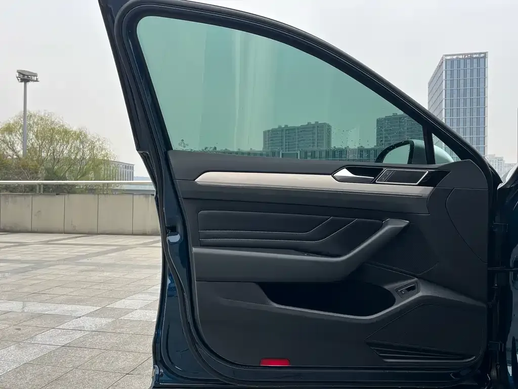Volkswagen Viloran 2023 из CN, фото 8