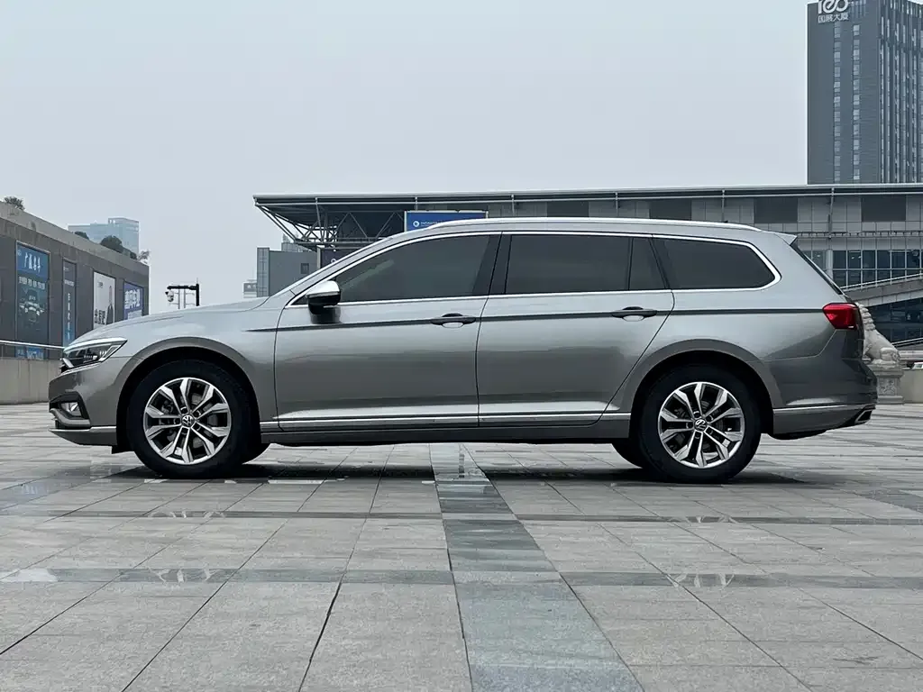 Volkswagen Viloran 2023 из CN, фото 3