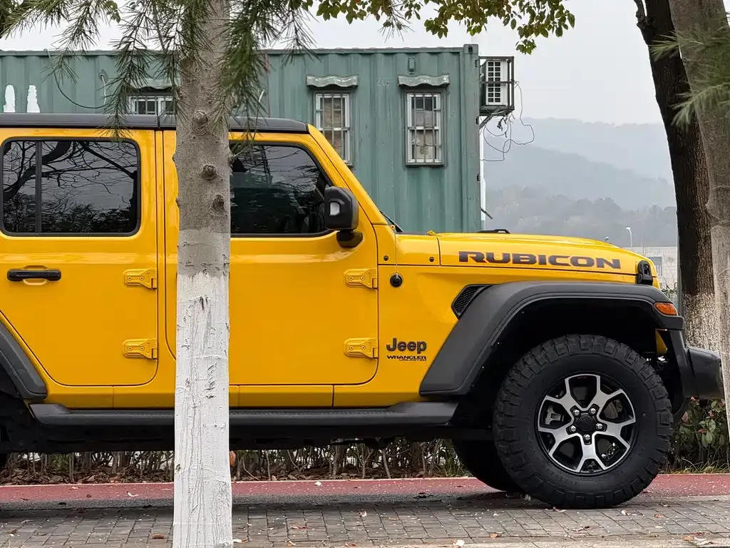 Jeep Wrangler — фото 5