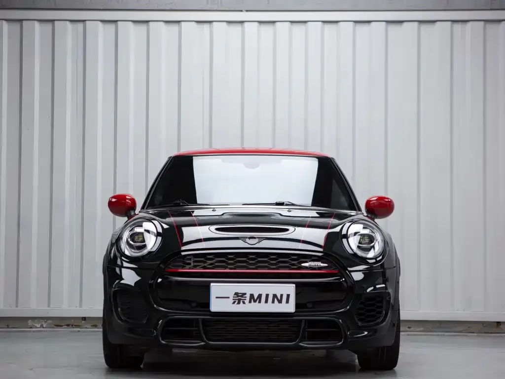 MINI JCW (John Cooper Works) — фото 7