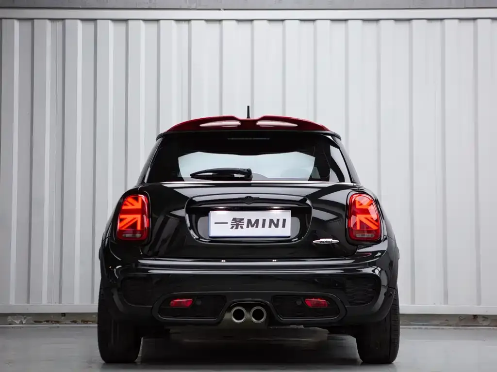 MINI JCW (John Cooper Works) — фото 6