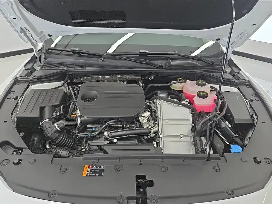Roewe D7 2025 из CN, фото 9