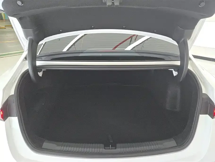 Roewe D7 2025 из CN, фото 2