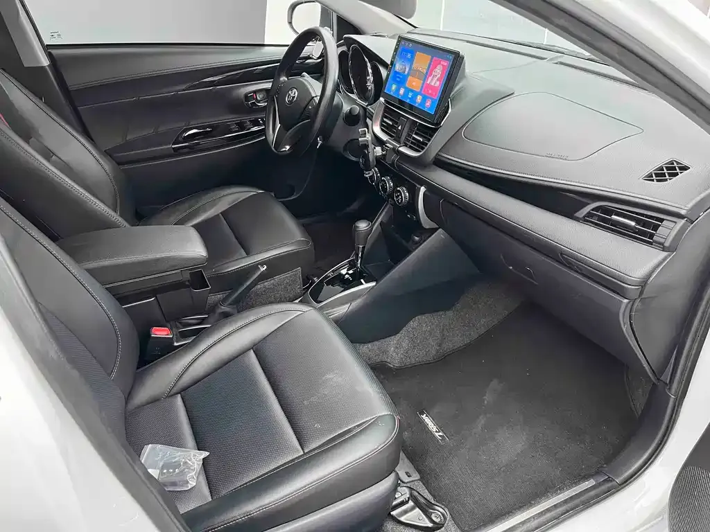 Toyota Yaris L 2023 из CN, фото 8