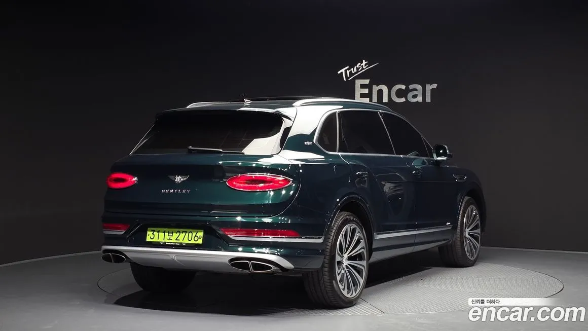 Bentley Bentayga 2024 из KR, фото 2