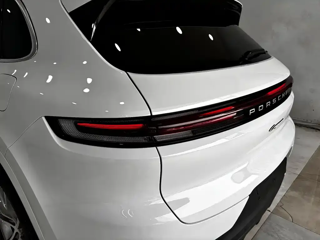 Porsche Cayenne Hybrid — фото 2