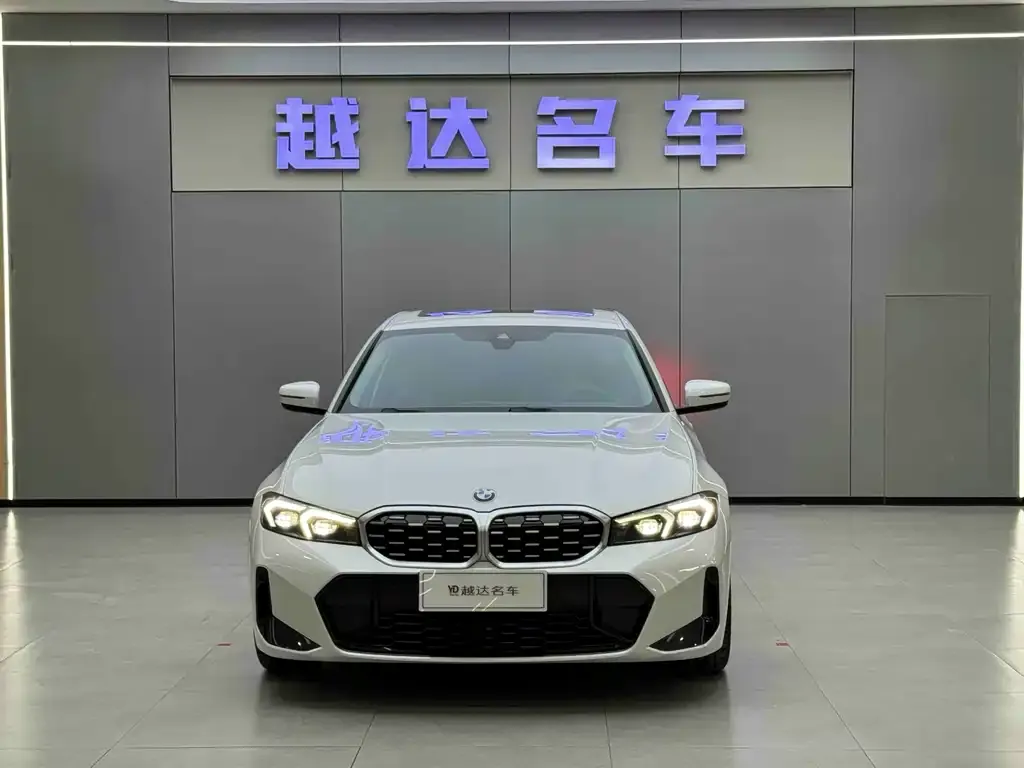 BMW 3 Series 2023 из CN, фото 2