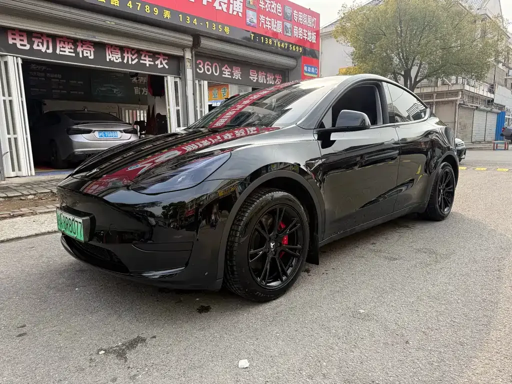 Tesla Model Y 2023 из CN, фото 1