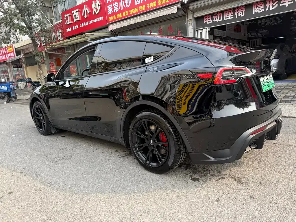 Tesla Model Y 2023 из CN, фото 7