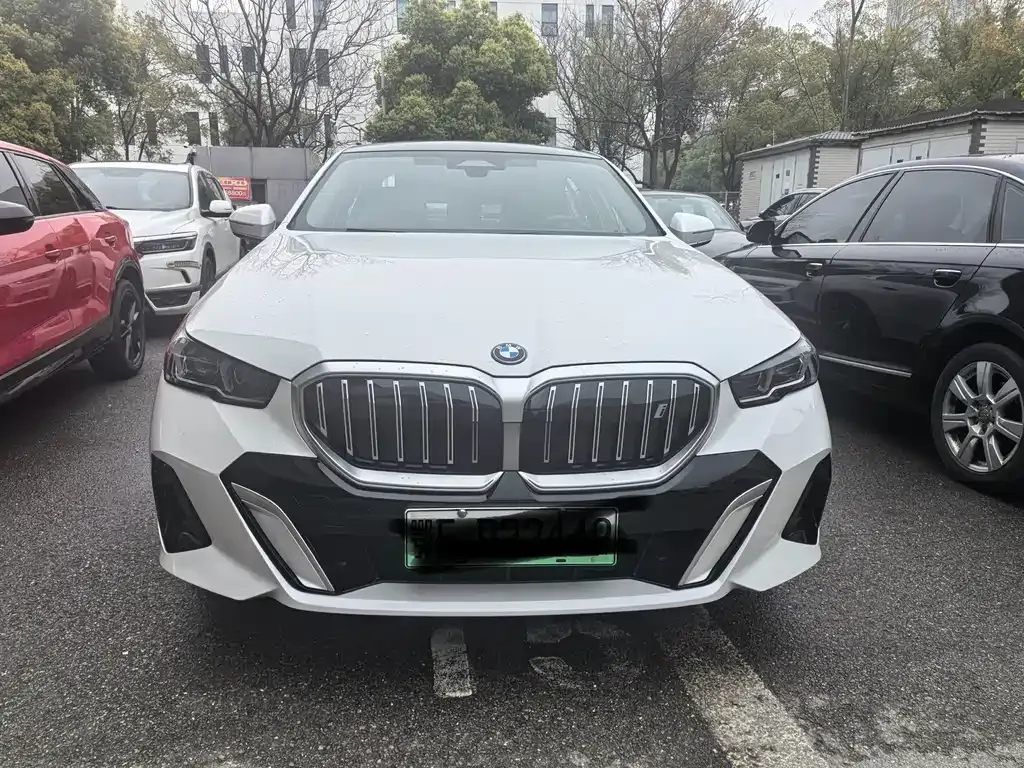 BMW i5 2025 из CN, фото 5