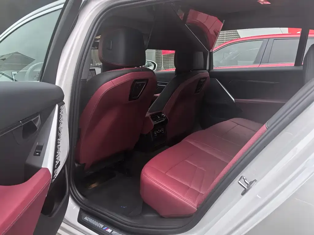 BMW i5 2025 из CN, фото 7