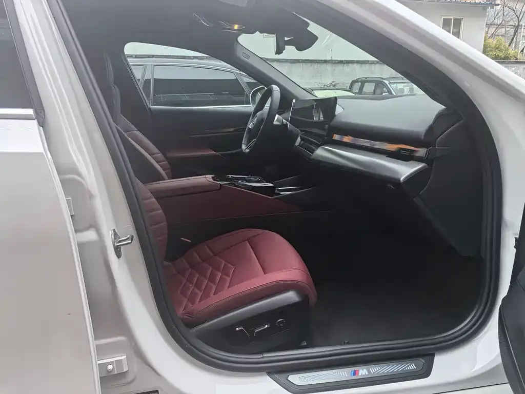 BMW i5 2025 из CN, фото 4