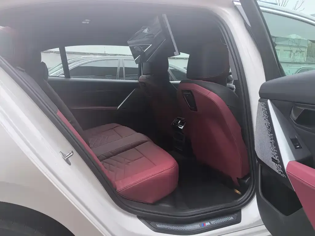BMW i5 2025 из CN, фото 6